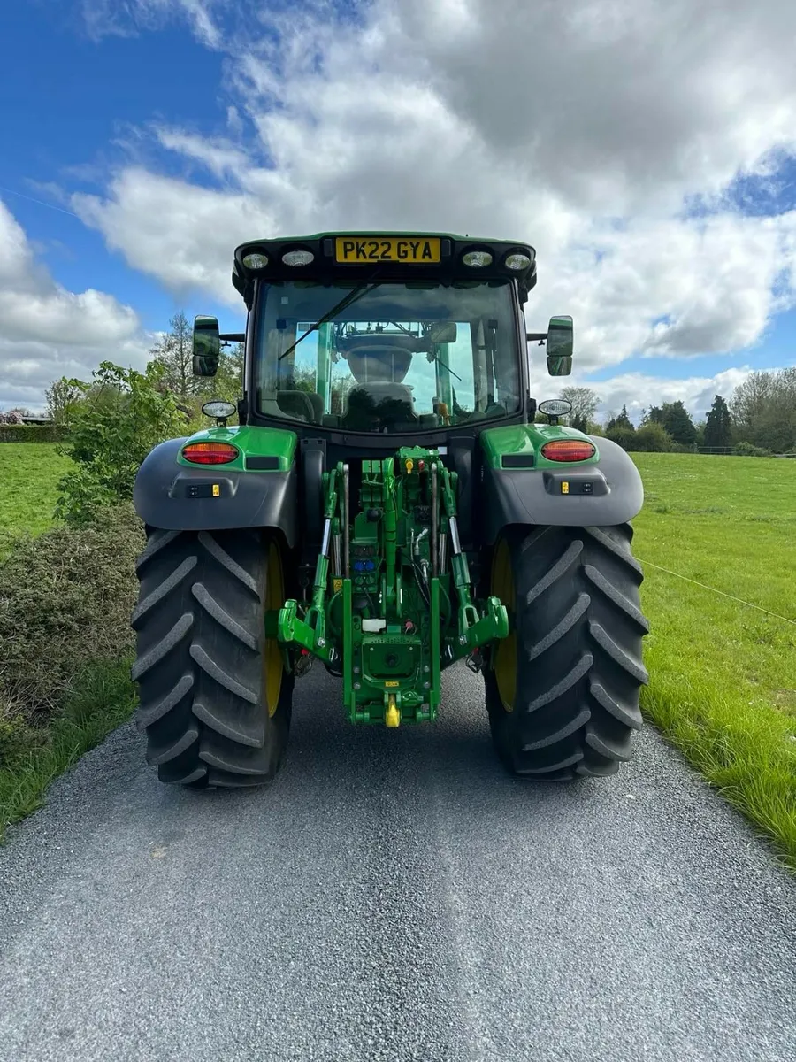221 JOHN DEERE 6120R **982 HOURS** - Image 4