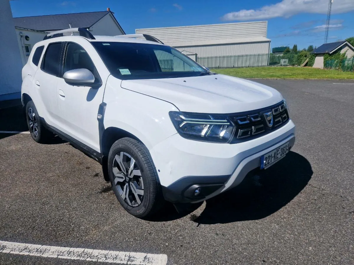 2021 DACIA DUSTER NEW CVRT 5/26 & TAXED €12750 - Image 1