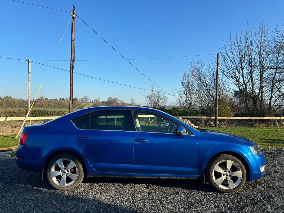 Skoda Octavia Auto 2015 - Image 4