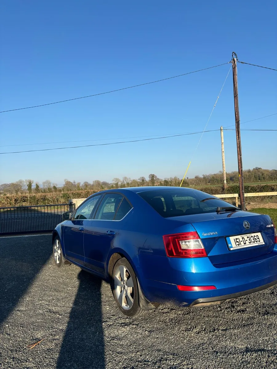 Skoda Octavia Auto 2015 - Image 2