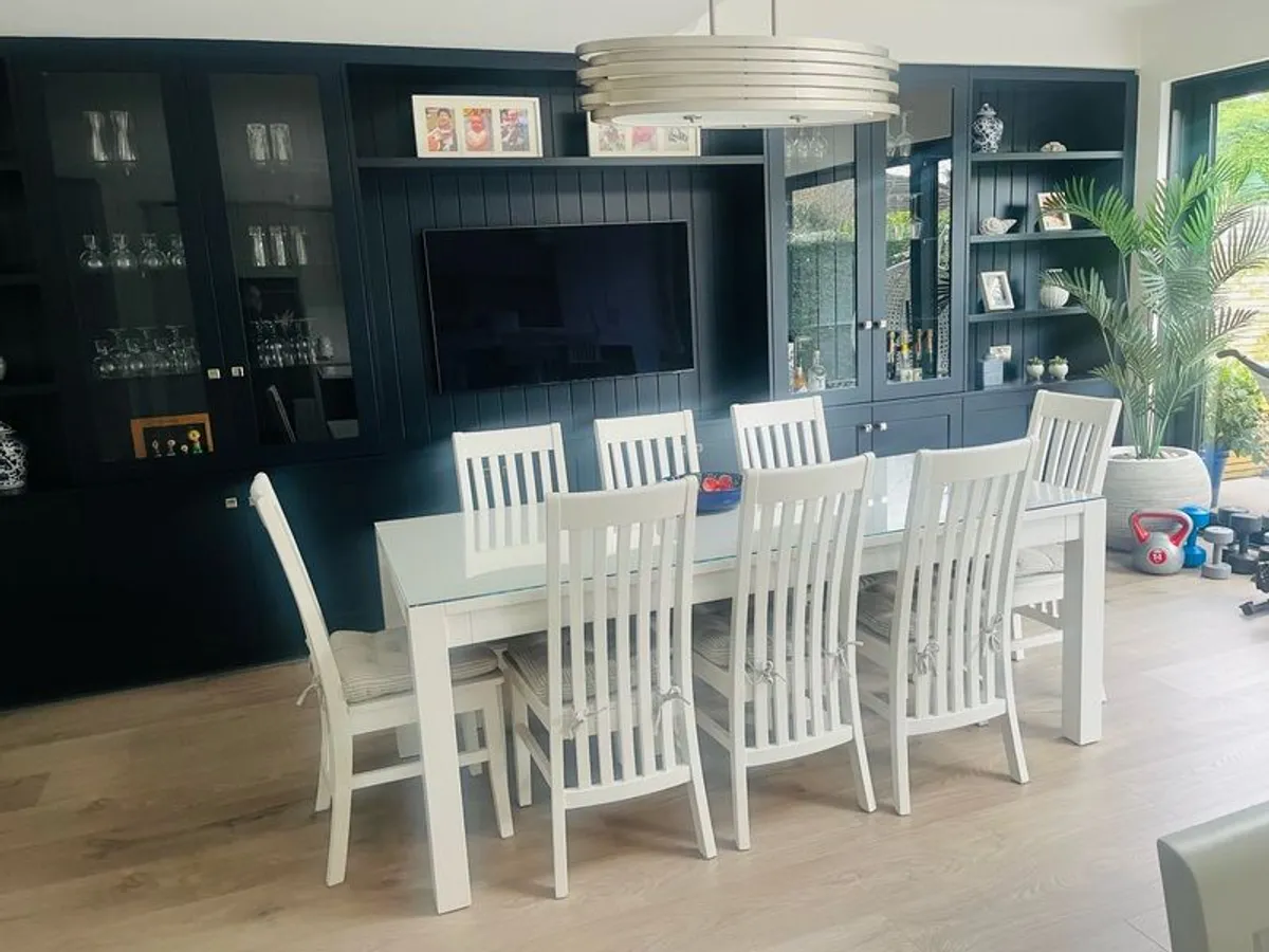dining table & 8 chairs - Image 1