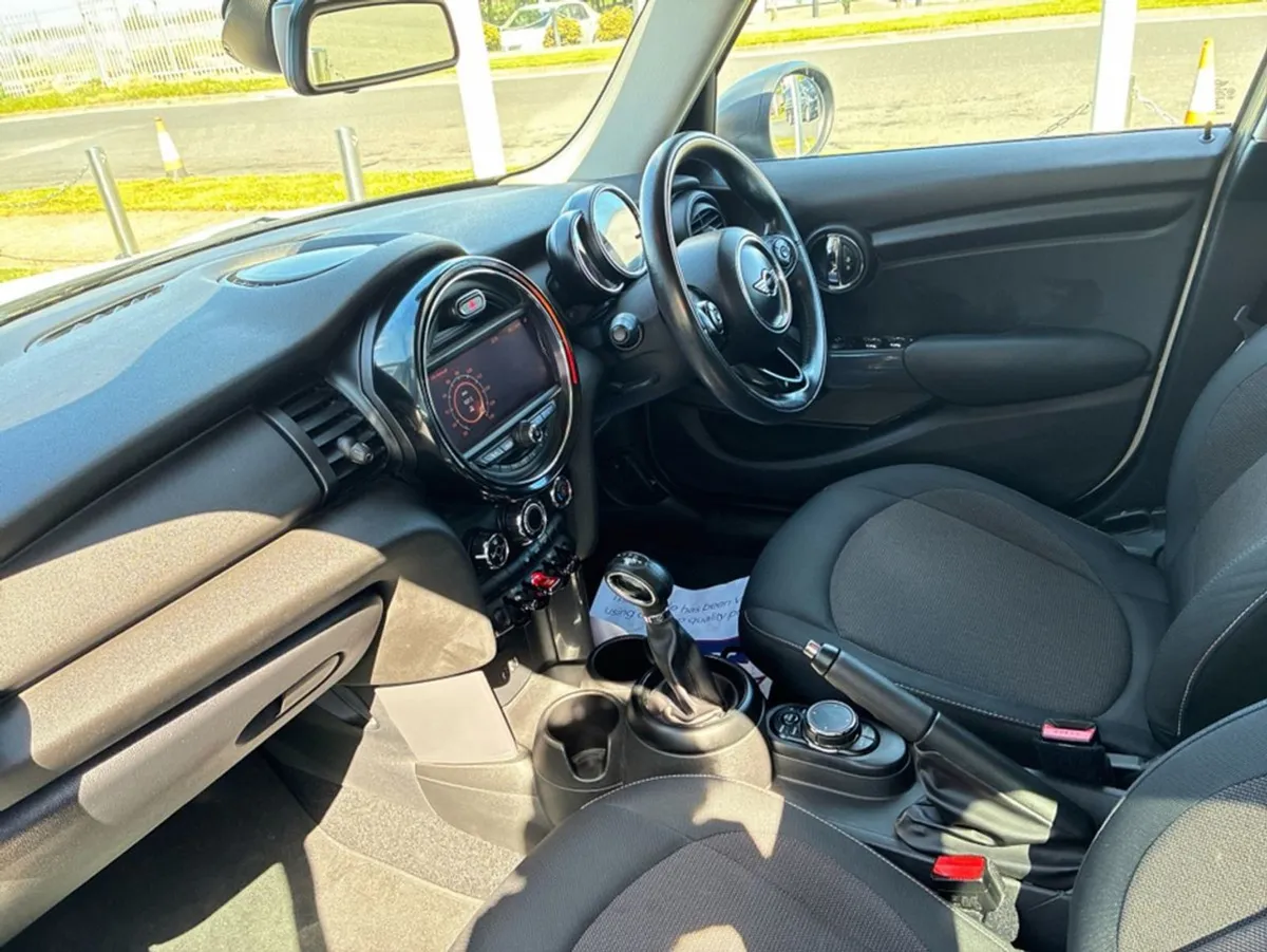 MINI One Petrol Automatic - Image 3