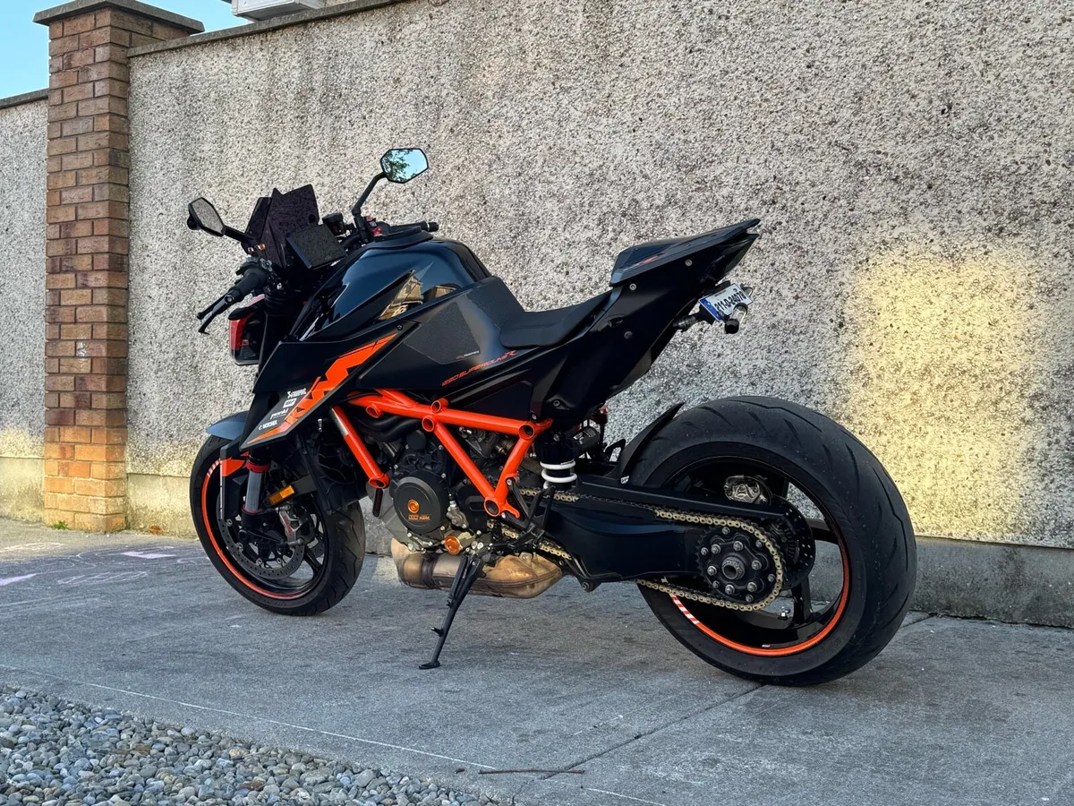 Ktm 1290 super duke r black edition - Image 1