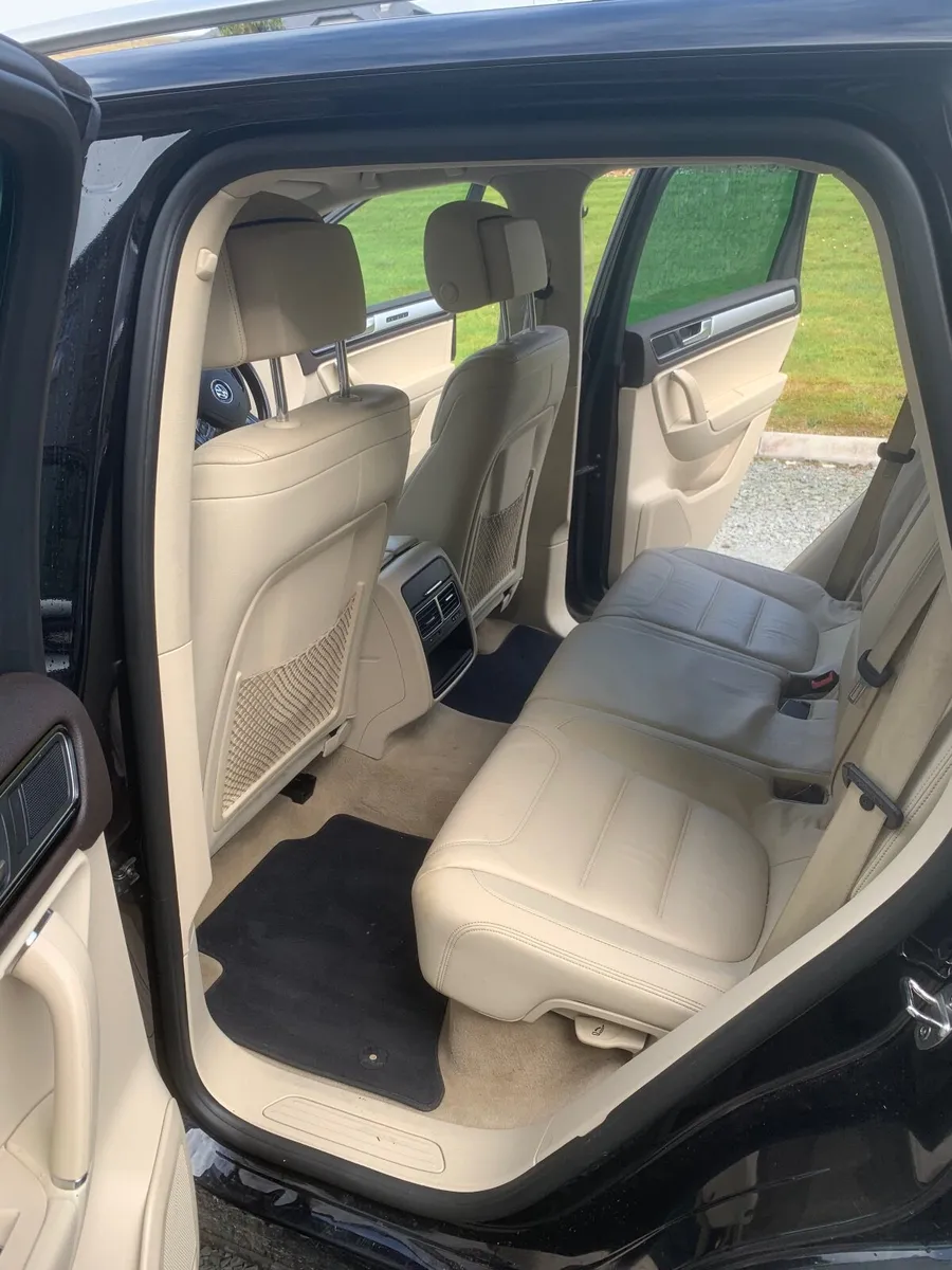 Volkswagen Touareg 2018 - Image 3