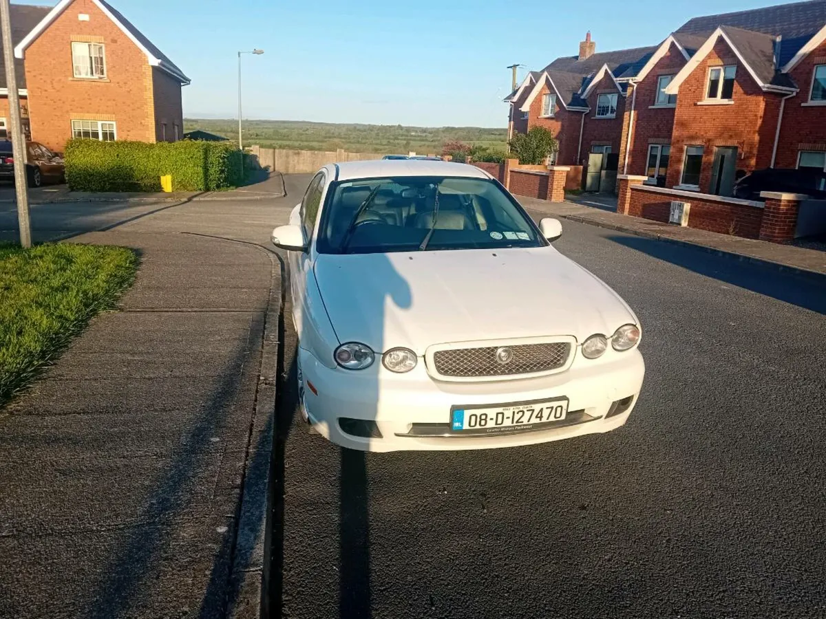 Car - Image 4