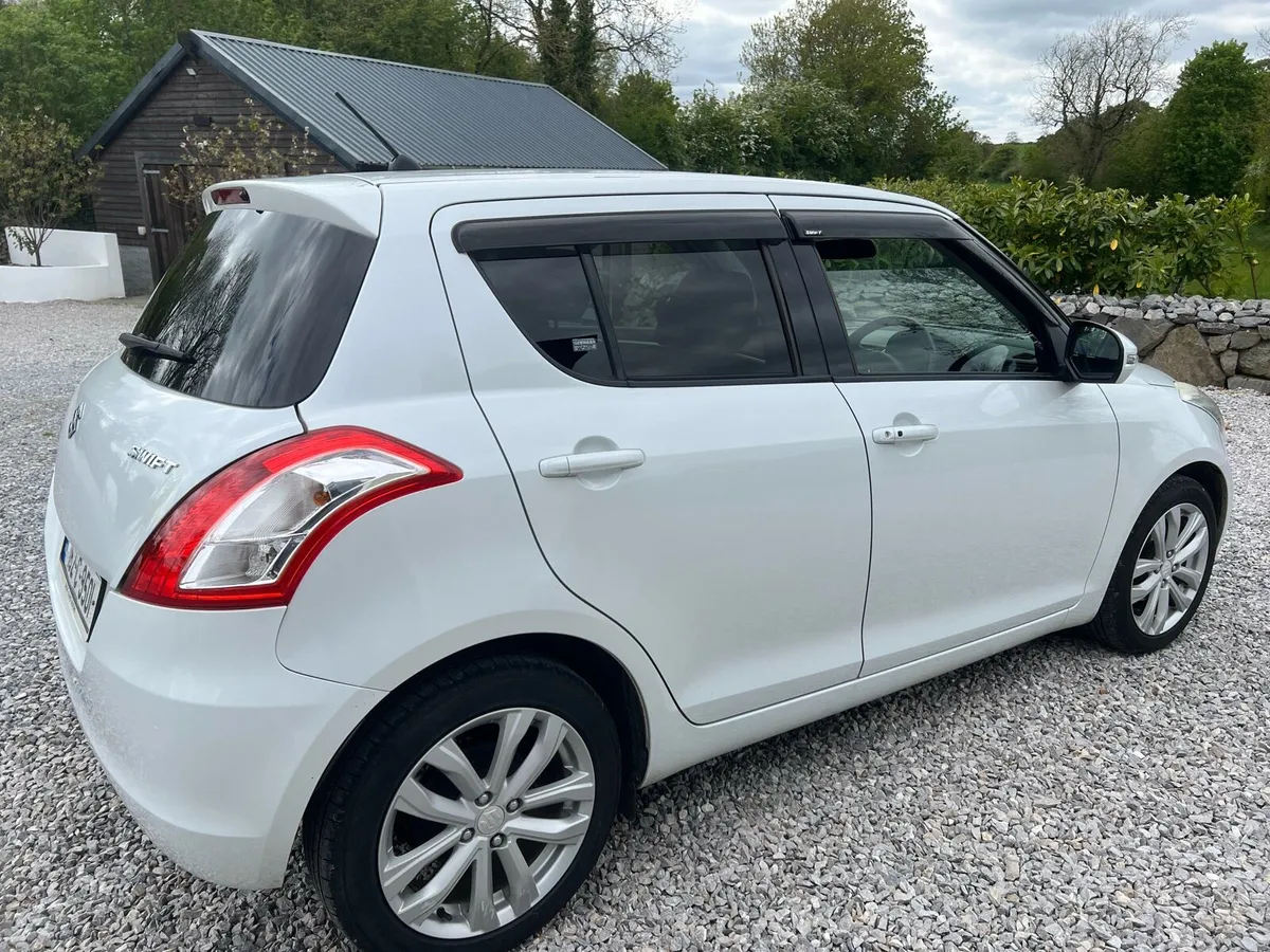 Suzuki Swift 1.2 litre Mild Hybrid - Image 3