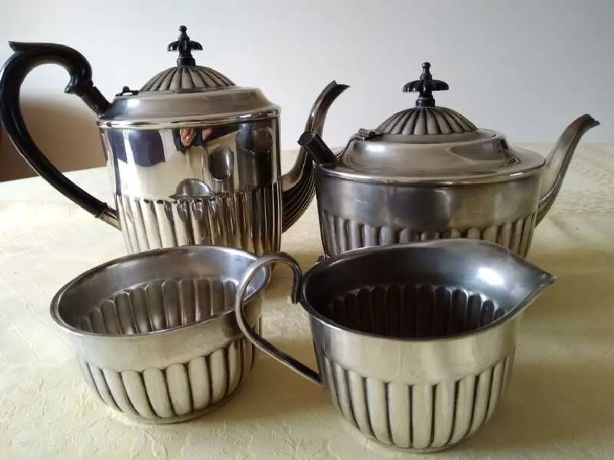 Sheffield Silver plated tea set - Image 1