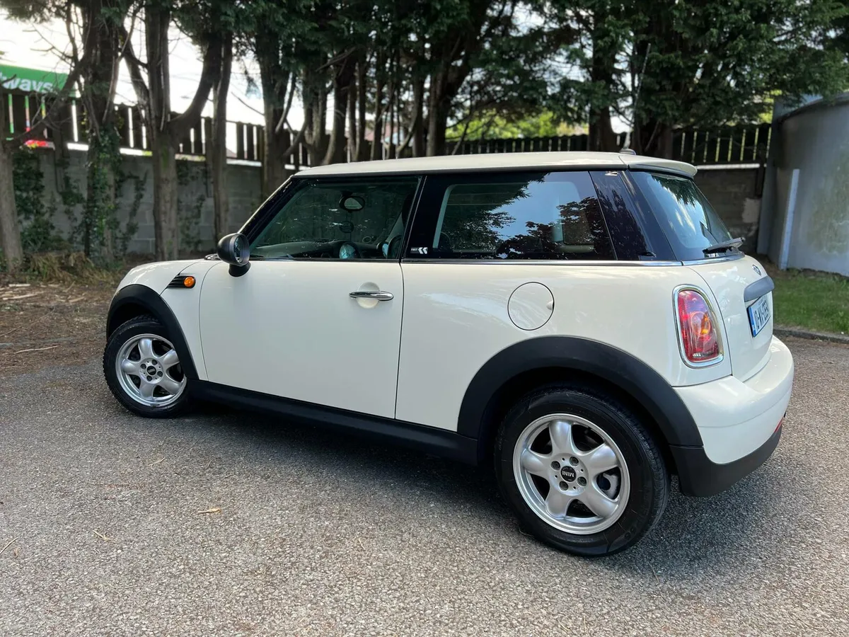 MINI COOPER 1.4 2010 - Image 3