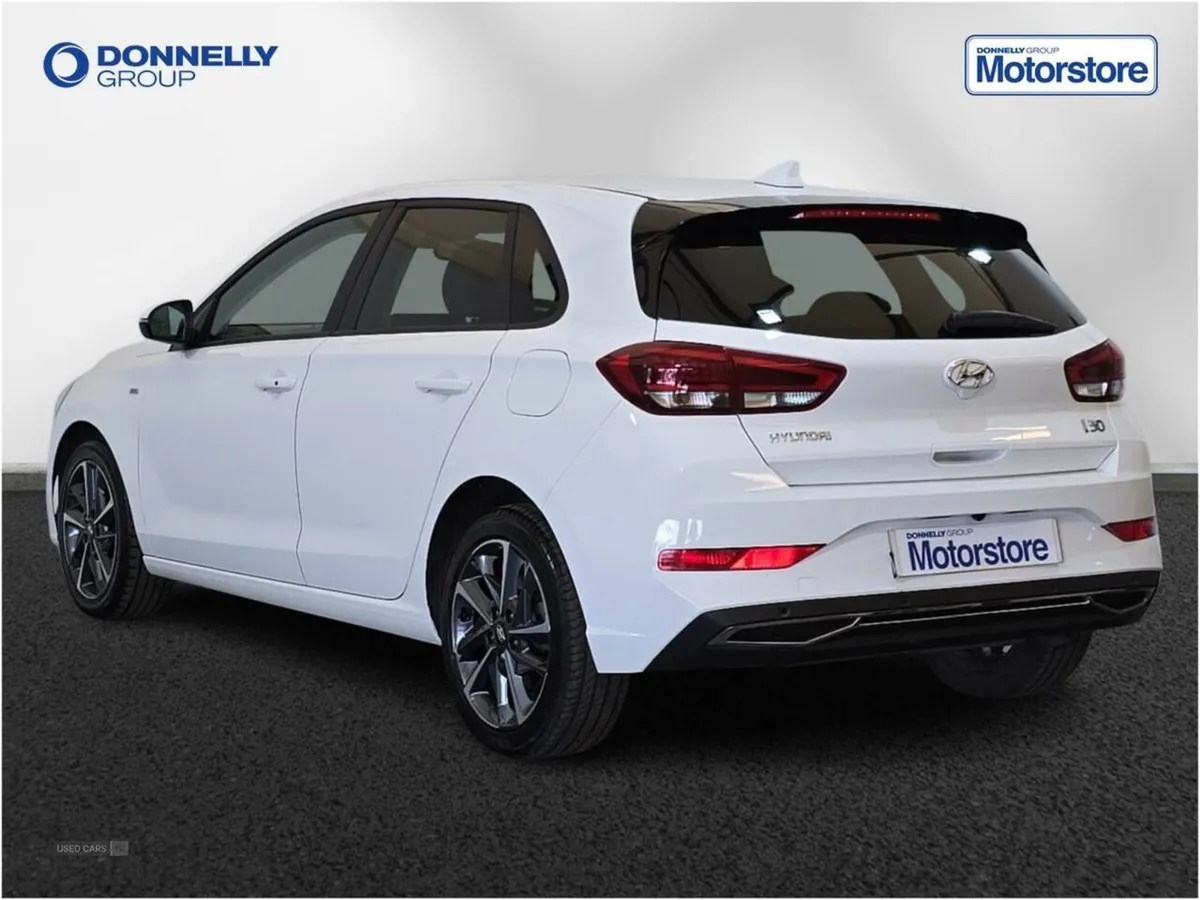 Hyundai i30 1.0t GDi Premium 5dr DCT - Image 2