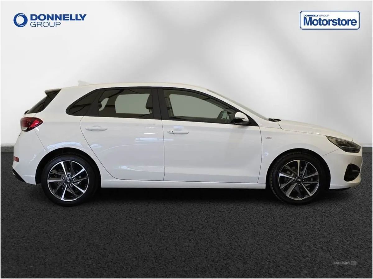 Hyundai i30 1.0t GDi Premium 5dr DCT - Image 3