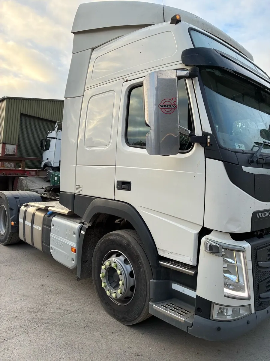 Truck - Image 2