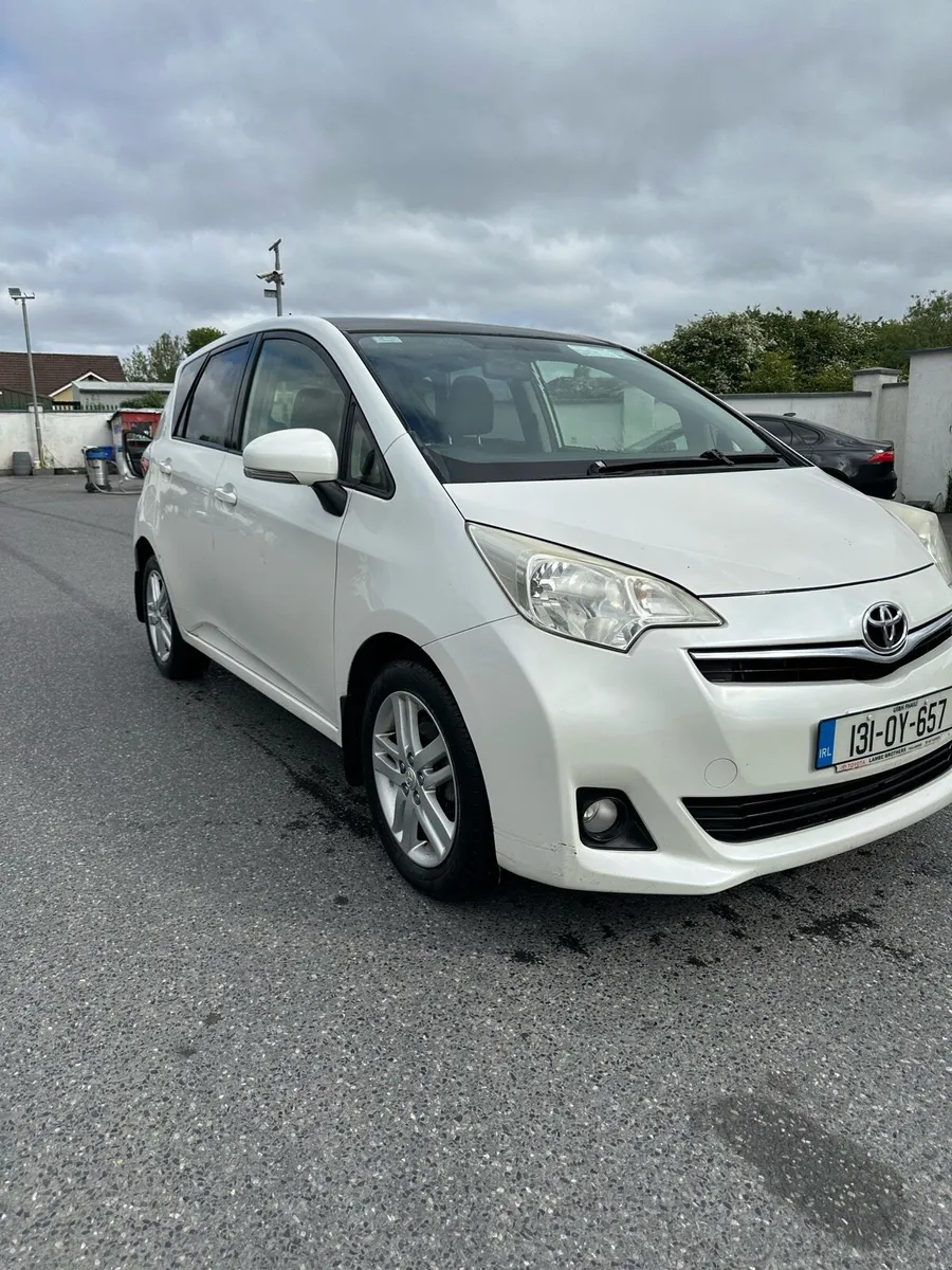 Car - Image 1
