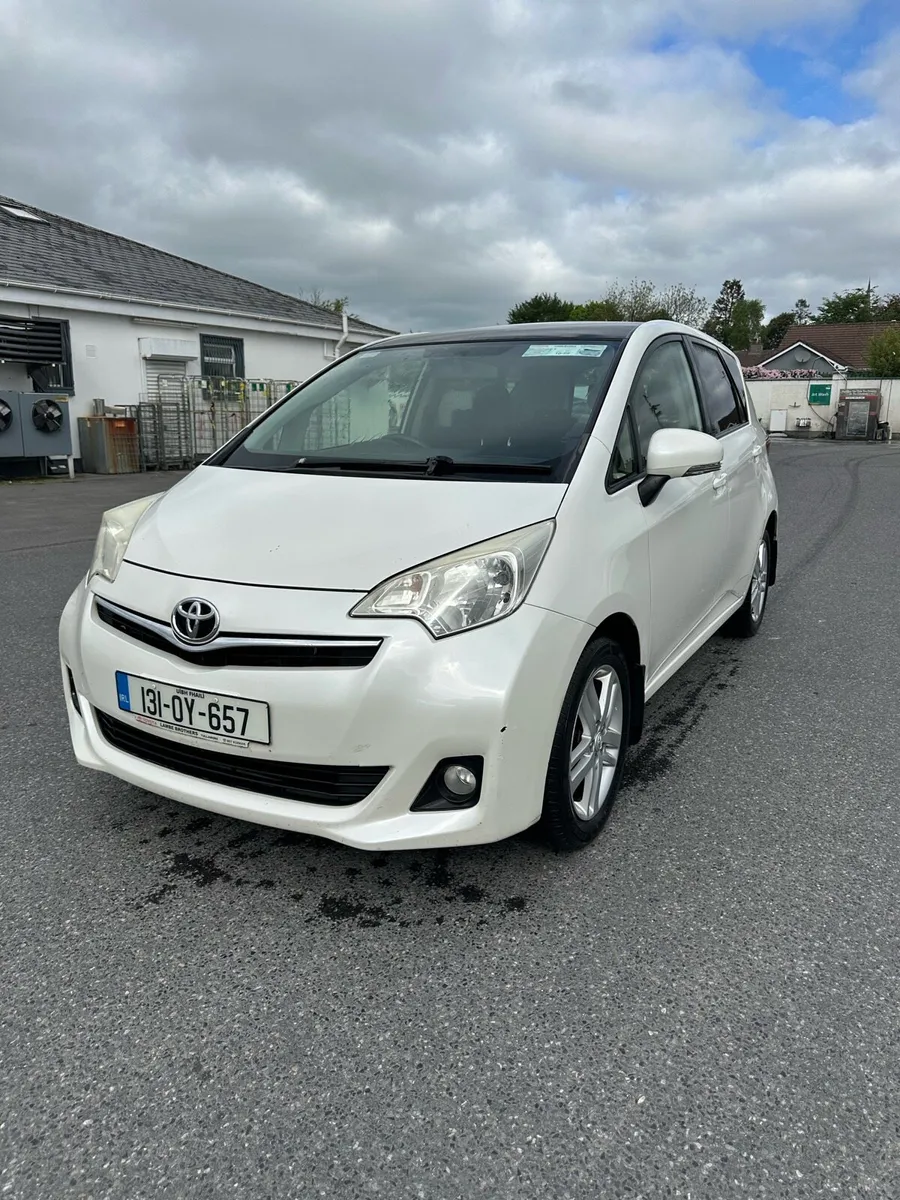 Car - Image 2