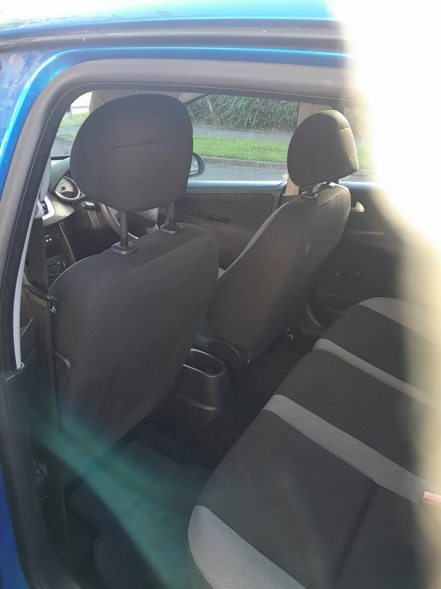 Peugeot 207 2007 - Image 4