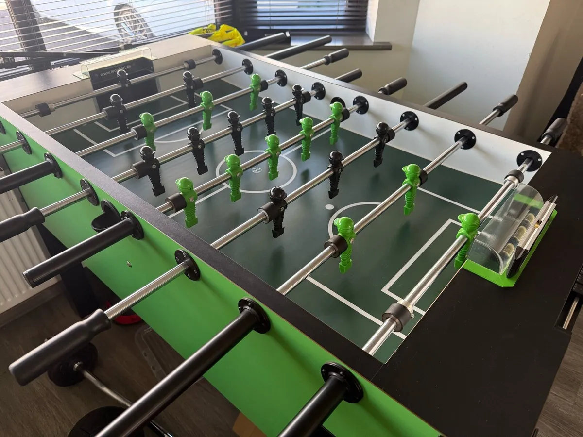 Soccer table - Image 1
