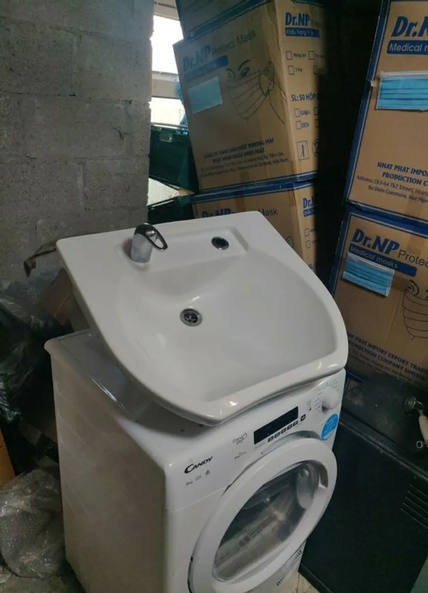 Front wash basin - Image 1