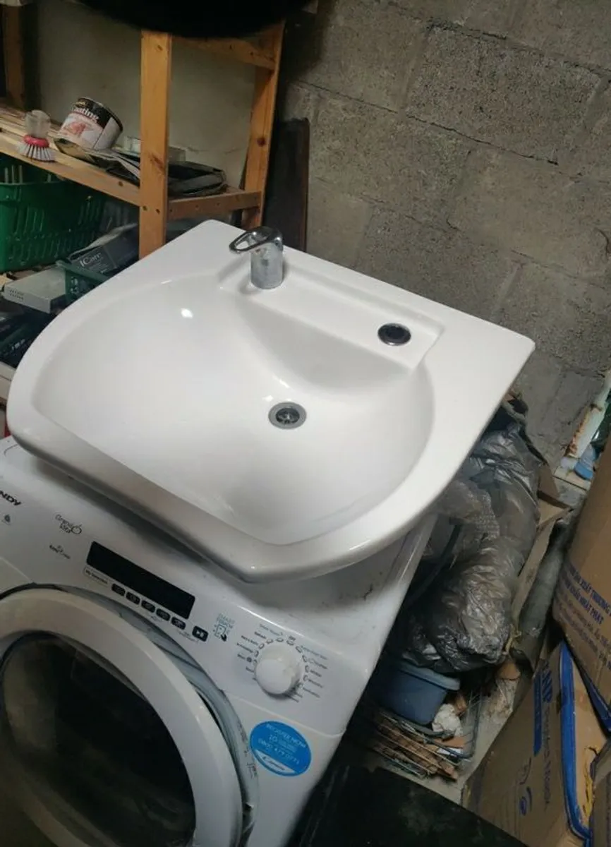 Front wash basin - Image 2
