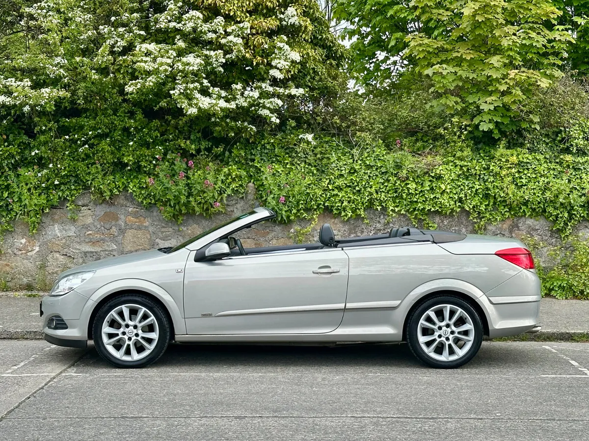 Opel Astra Cabriolet | One owner Irish car. - Image 2