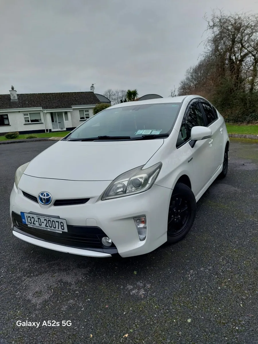 Toyota prius 2013. Automatic Hybrid,NEW NCT 6/2026 - Image 1