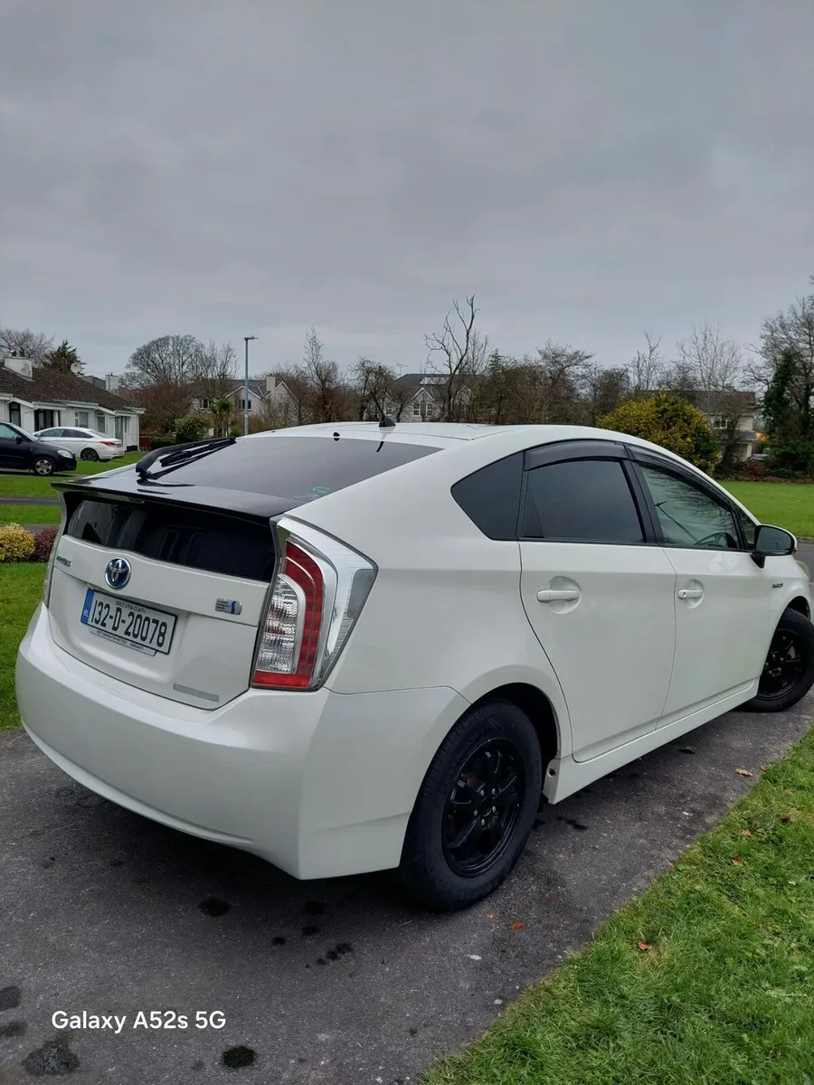 Toyota prius 2013. Automatic Hybrid,NEW NCT 6/2026 - Image 4