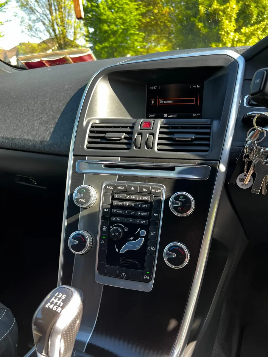Volvo XC60 2015 - Image 3