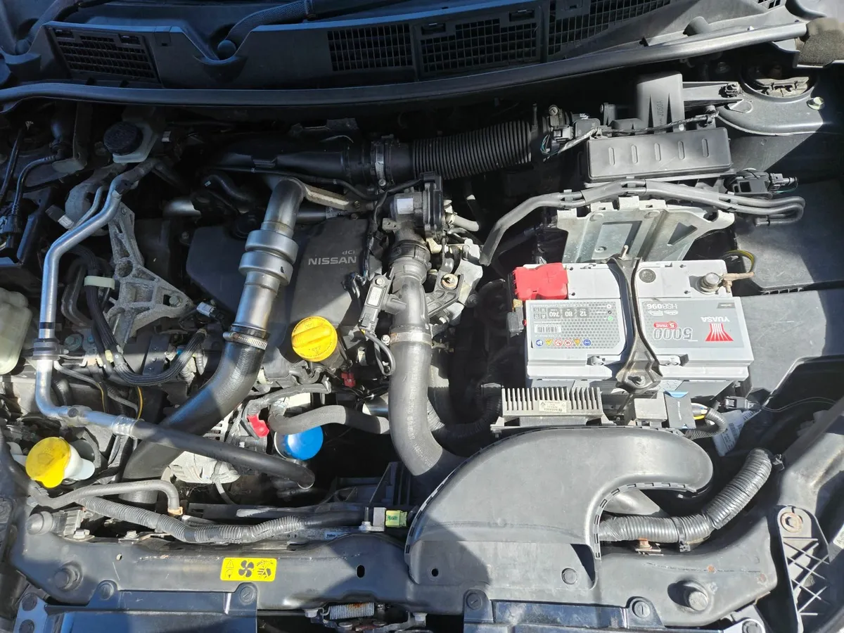 Nissan Qashqai+2 2011 - Image 1