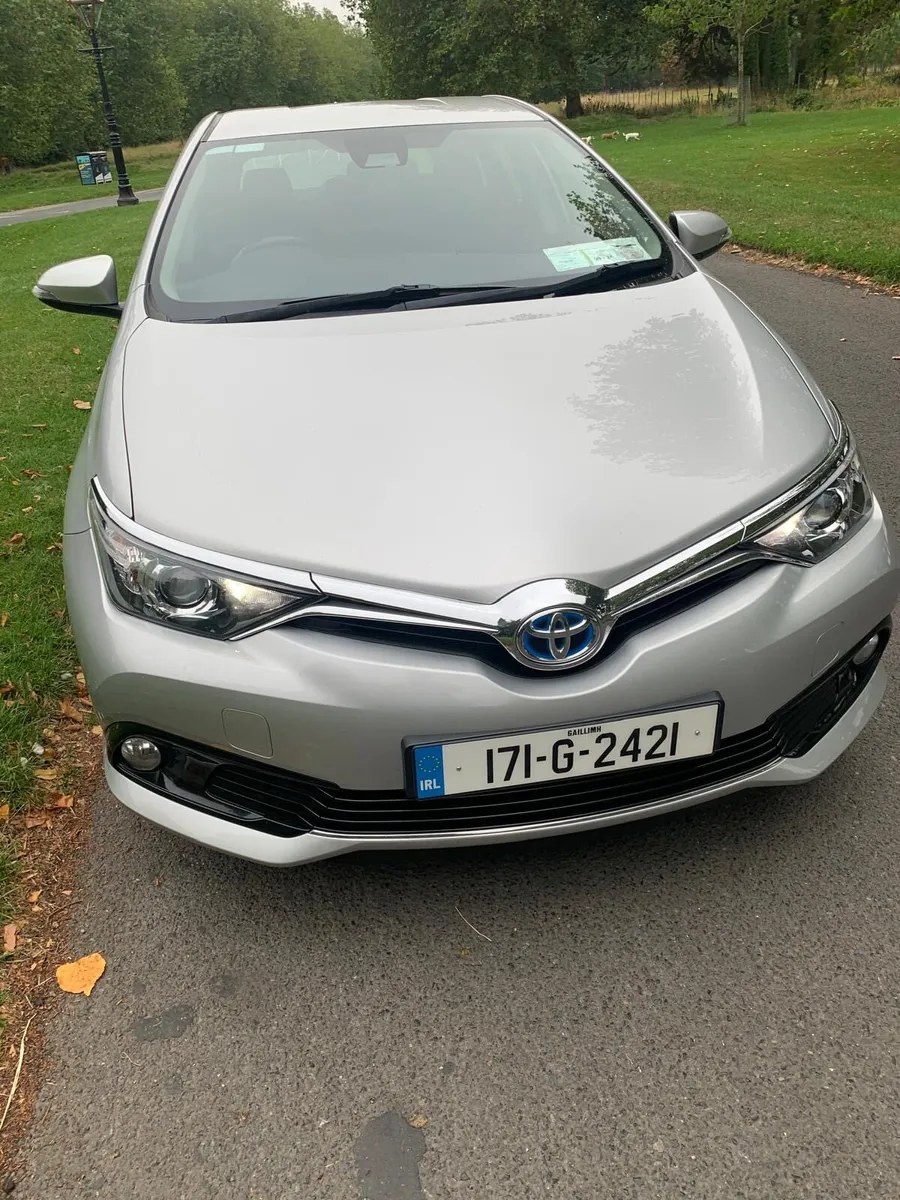 Toyota Auris Hybrid - Image 4