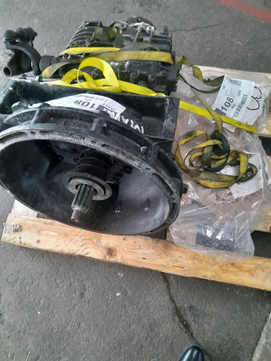 Man & Iveco Mago spares - Image 1