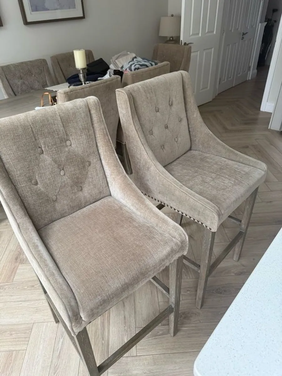 bar stools - Image 2