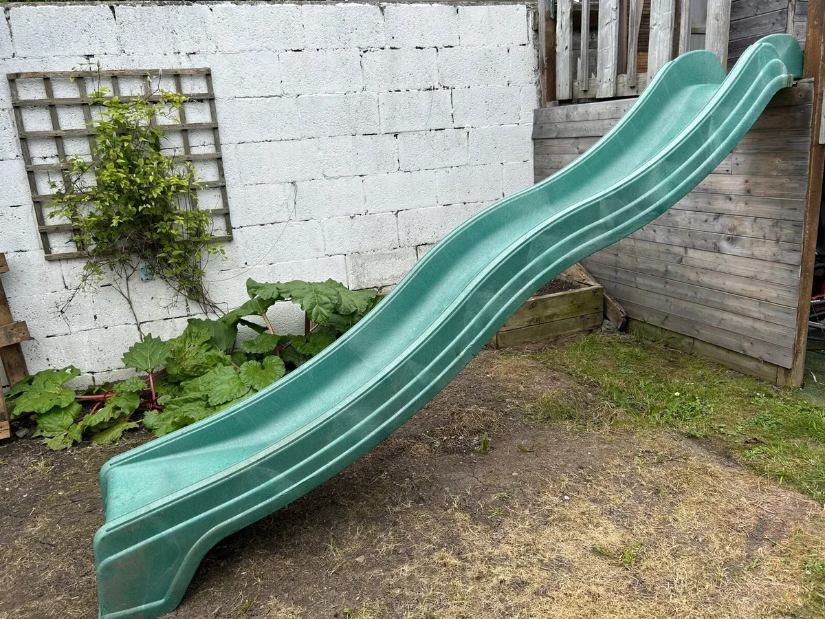 Wavy Plastic Slide- Deposit taken - Image 1