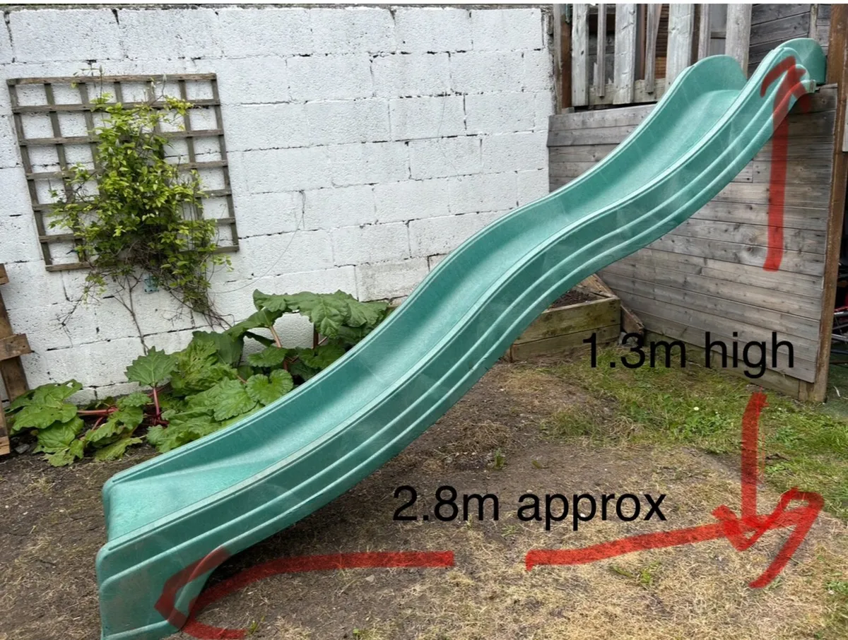 Wavy Plastic Slide- Deposit taken - Image 2