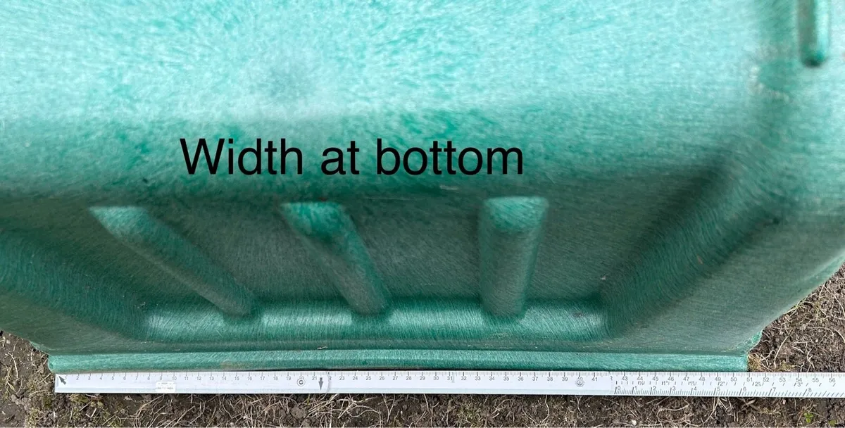 Wavy Plastic Slide- Deposit taken - Image 3