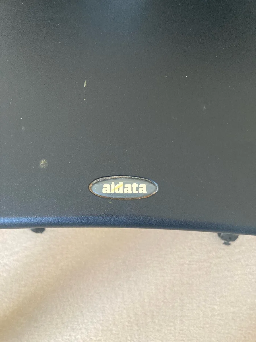 Computer desk - Image 2