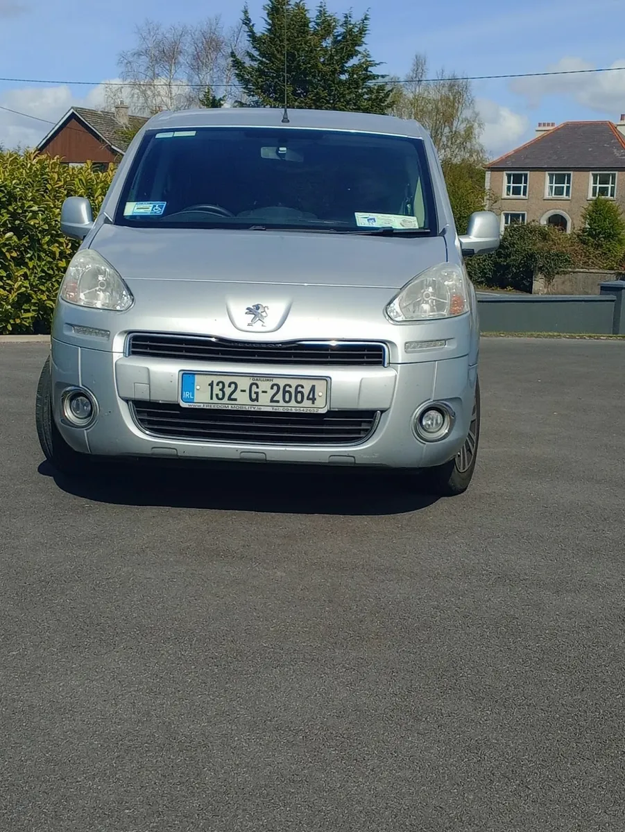 Peugeot Partner 2013 wheelchair - Image 1