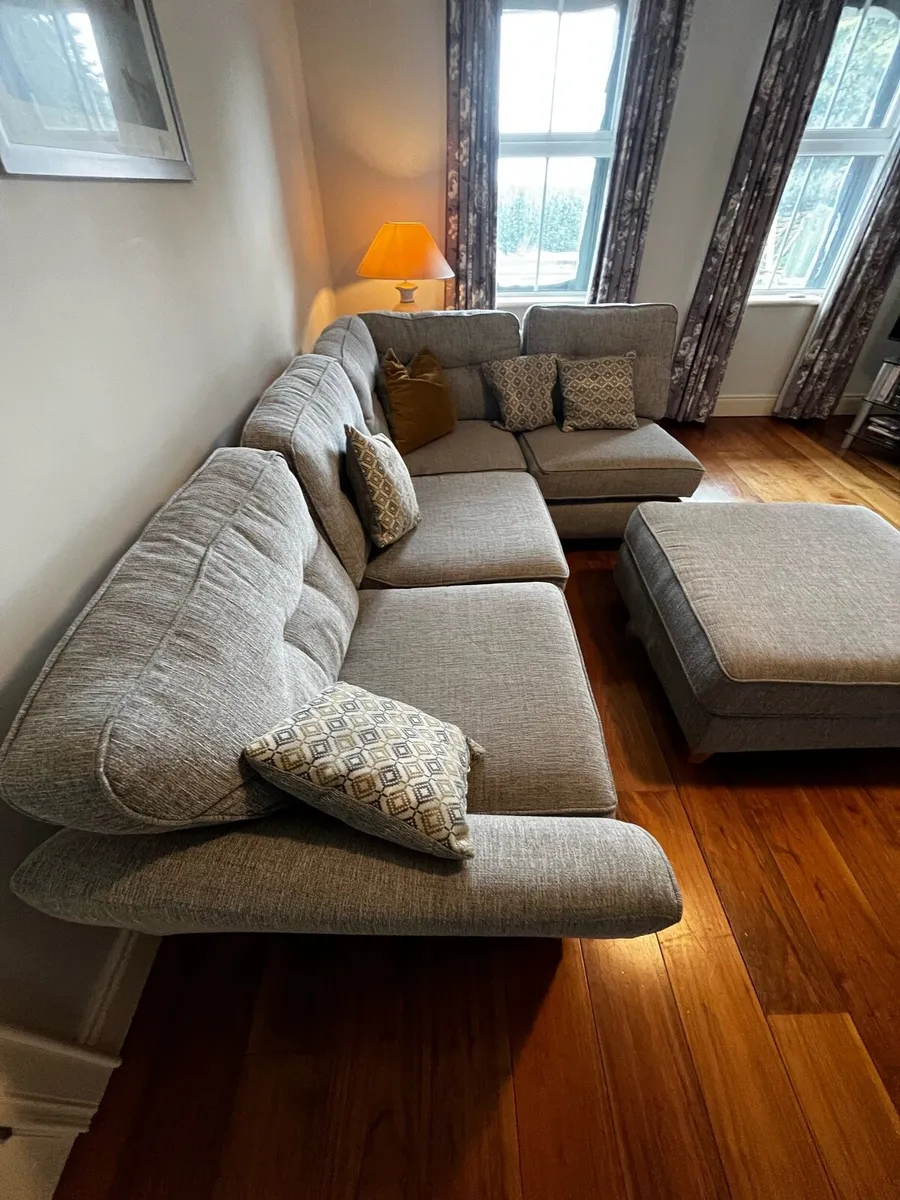 Corner sofa ,Armchair & footstool - Image 4