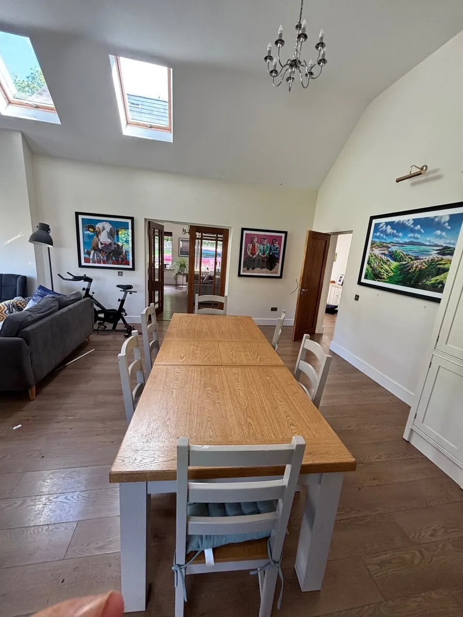 Kitchen Table and Chairs - Image 1