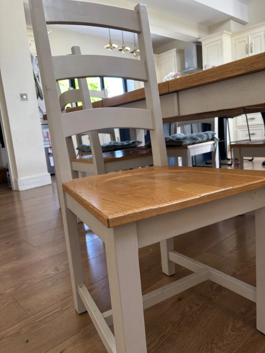 Kitchen Table and Chairs - Image 2
