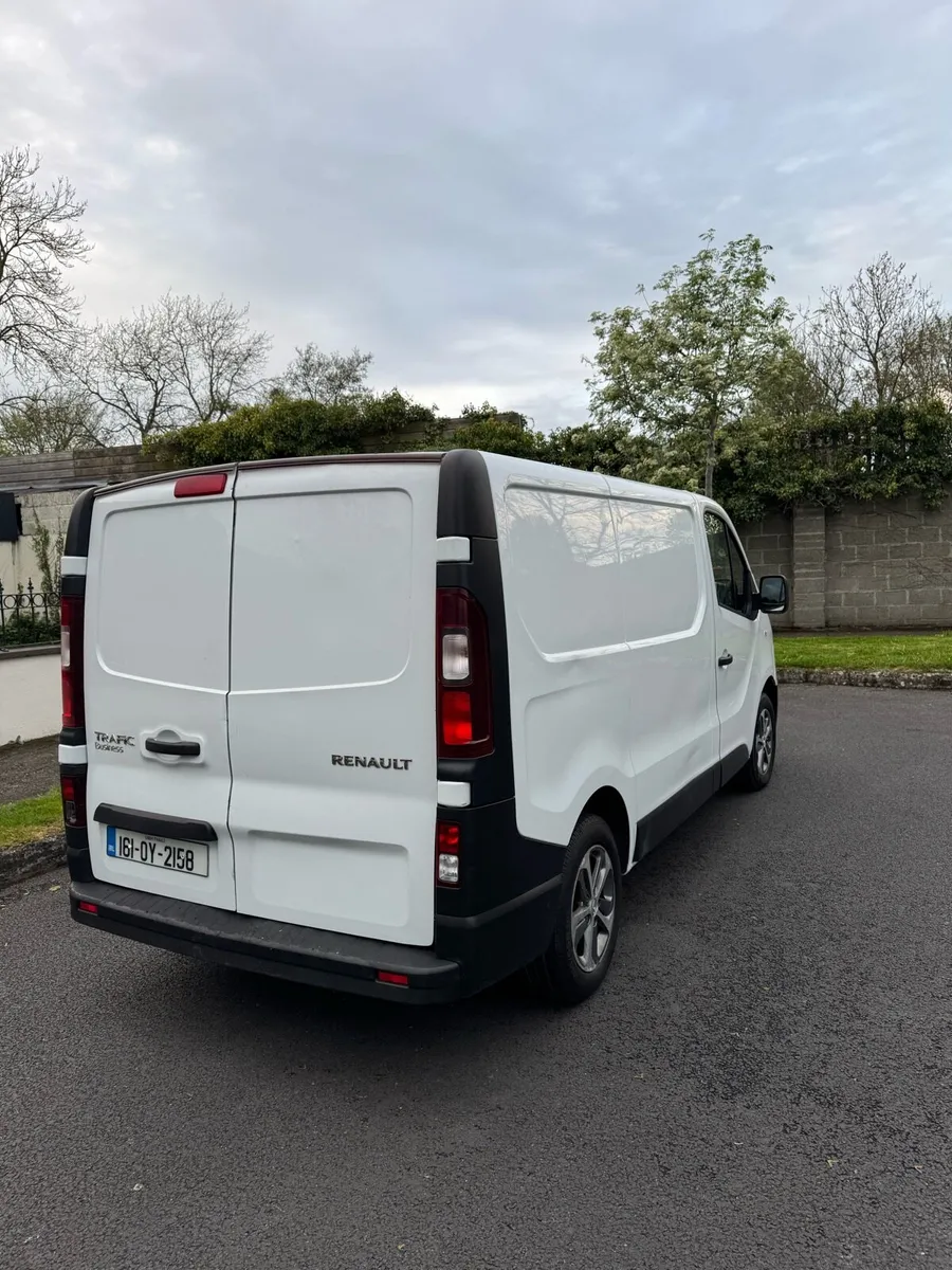 Renault Trafic 2016 - Image 3