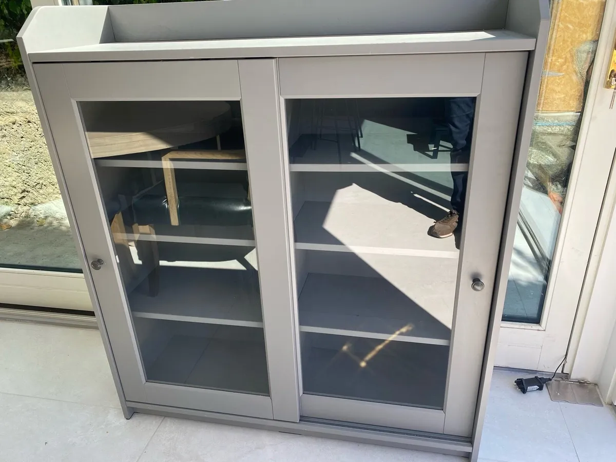 Glass door cabinet grey - Image 4