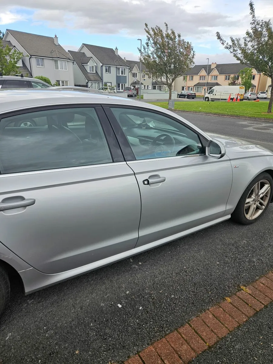 Audi A6 2013 - Image 1