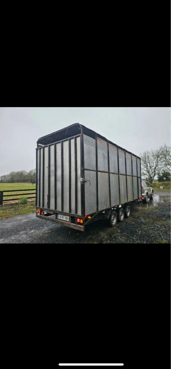 Heavy duty 6 axel trailer 18ft x 8.5ft x8.2ft - Image 1