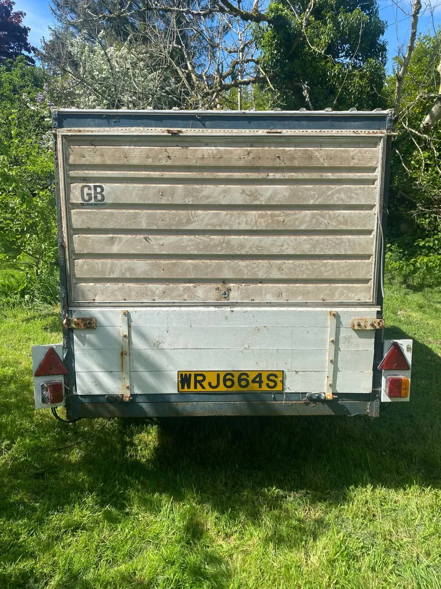 Trailer - Image 4