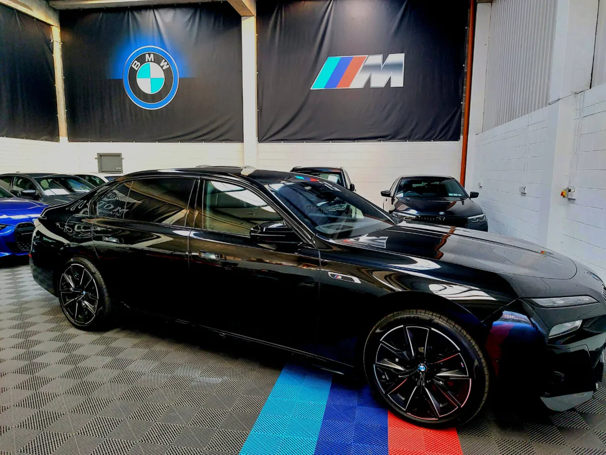 M70 XDRIVE ^^ULTIMATE^^  €250,000 NEW - Image 3