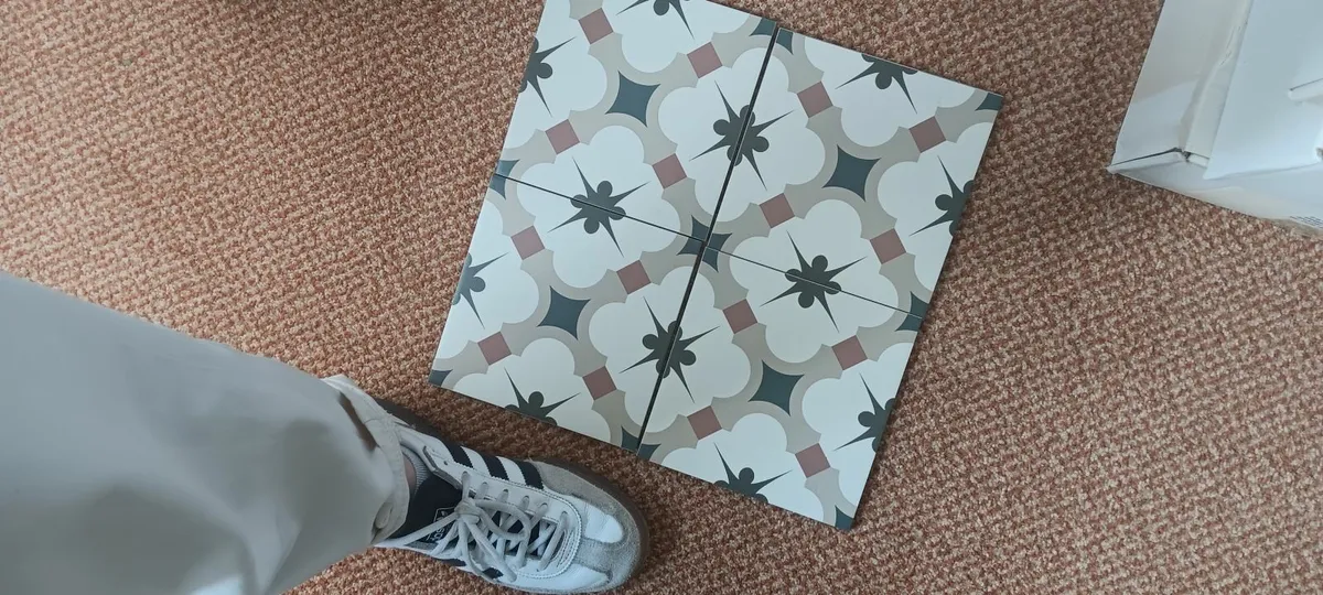 Amara warm patterned tiles - Image 1