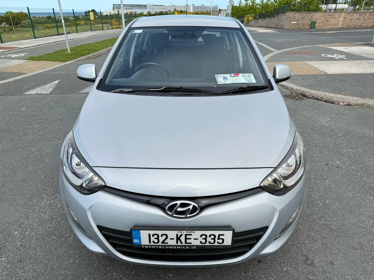 2013  Hyundai i20 1.2L Petrol Premium Manual [NCT] - Image 3
