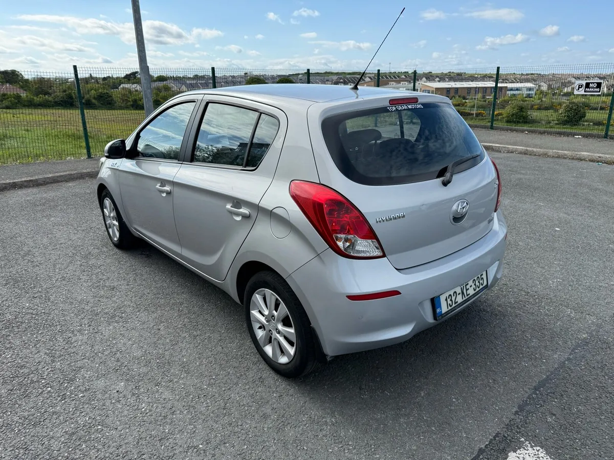 2013  Hyundai i20 1.2L Petrol Premium Manual [NCT] - Image 4