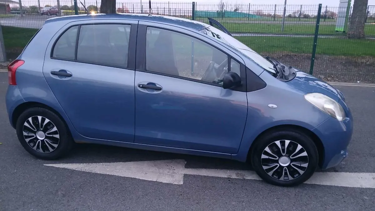 Toyota yaris2006 - Image 4
