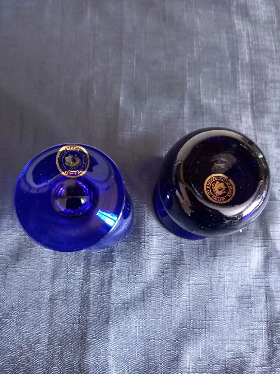 Bristol Blue Wine Glass & Vase - Image 2