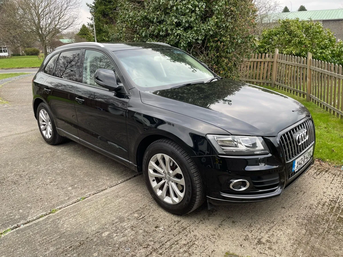 Audi Q5 2.0 TDI SE CarPlay & Reverse Camera - Image 1
