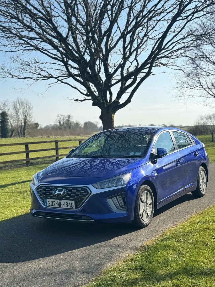 Hyundai Ioniq Premium Hybrid 2020 - Image 1